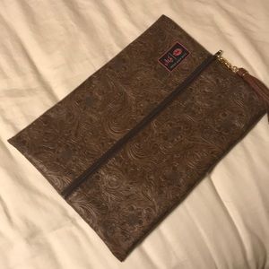 Amarillo Makeup Junkie Bag